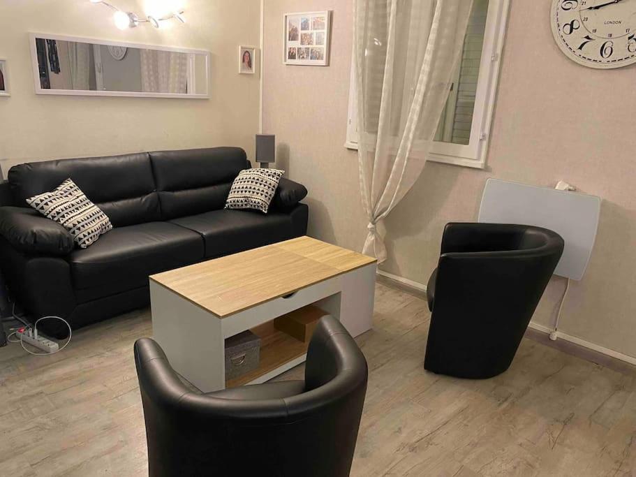 Chez Manu Meuble De Tourisme 2 Etoiles Pour 6 Personnes - 3 Chambres Villeparisis Esterno foto